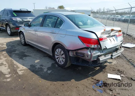 2012 Honda Accord 2.4 Lx z USA, uszkodzony, nr VIN 1HGCP2F38CA013990